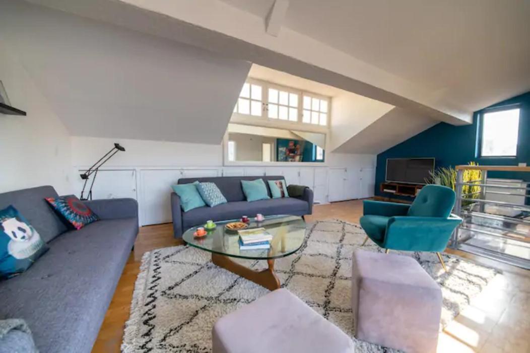 MAGNIFIQUE APPARTEMENT DE CHARME AVEC VUE SUR LE PALAIS DES PAPES À AVIGNON WiFI GRATUIT Exterior foto